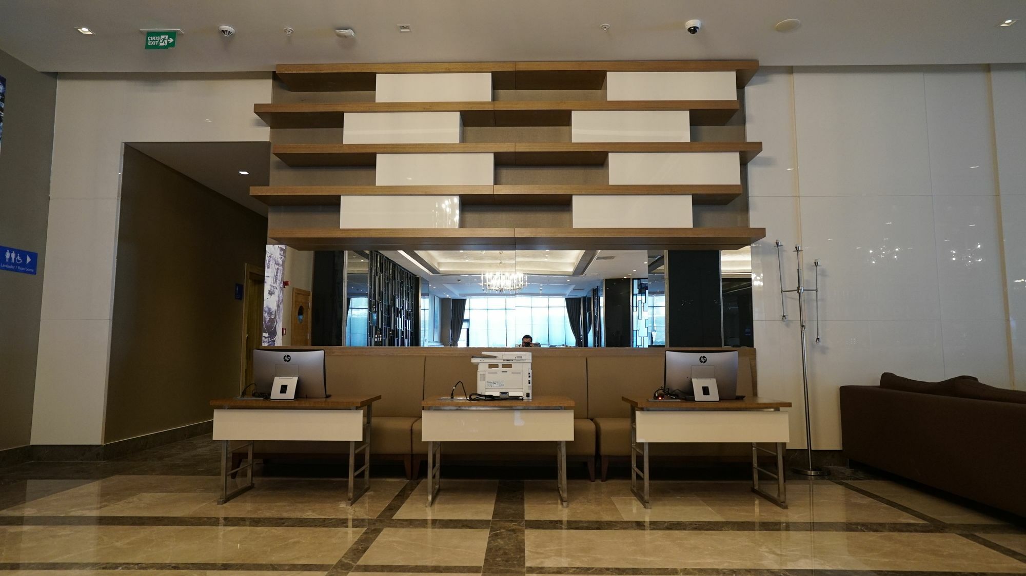 מלון Tryp By Wyndham Istanbul Basin Ekspres מראה חיצוני תמונה